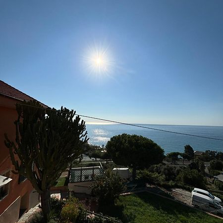 Il Giardino Del Mare Leilighet Ventimiglia Eksteriør bilde