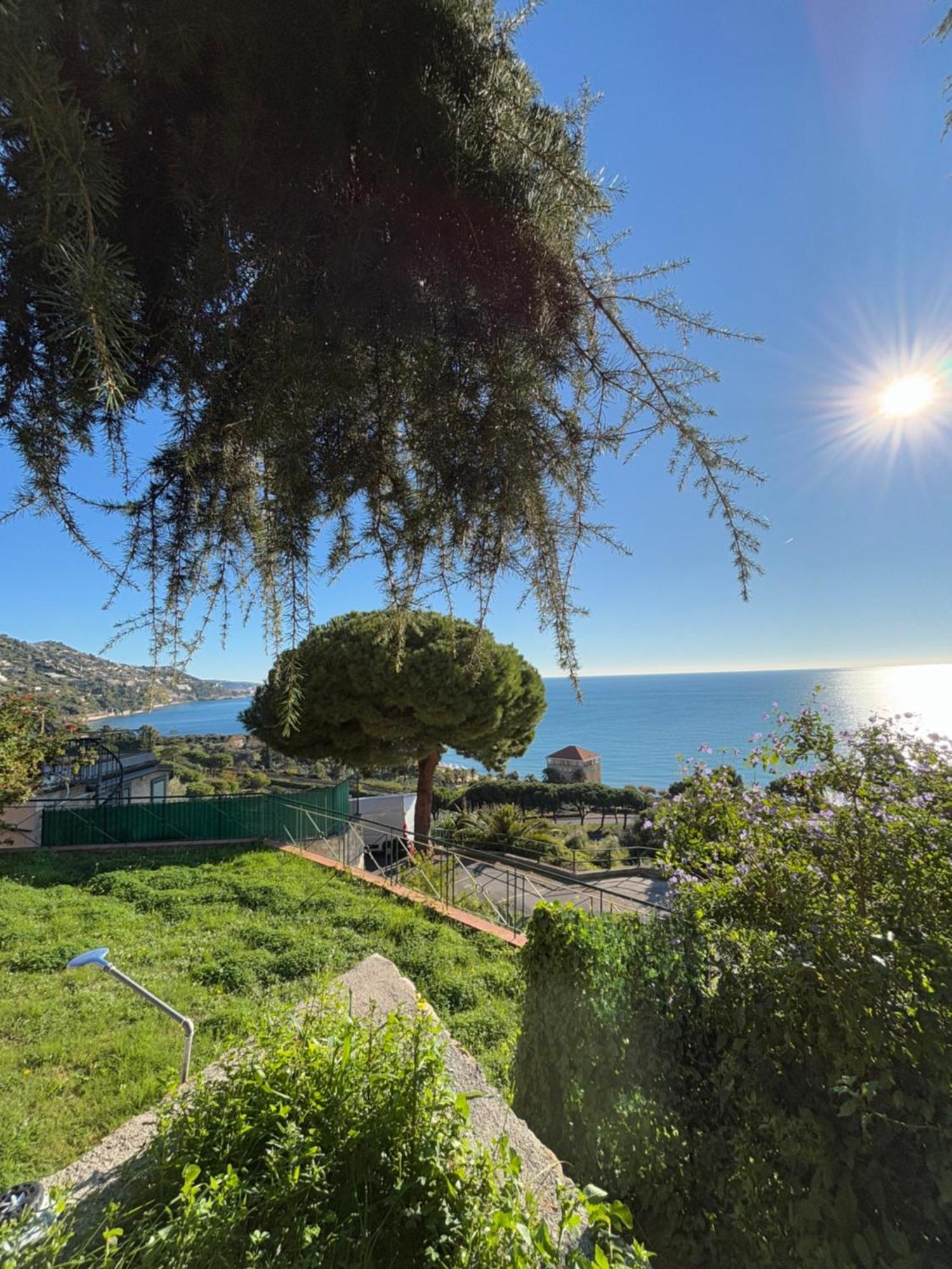 Il Giardino Del Mare Leilighet Ventimiglia Eksteriør bilde